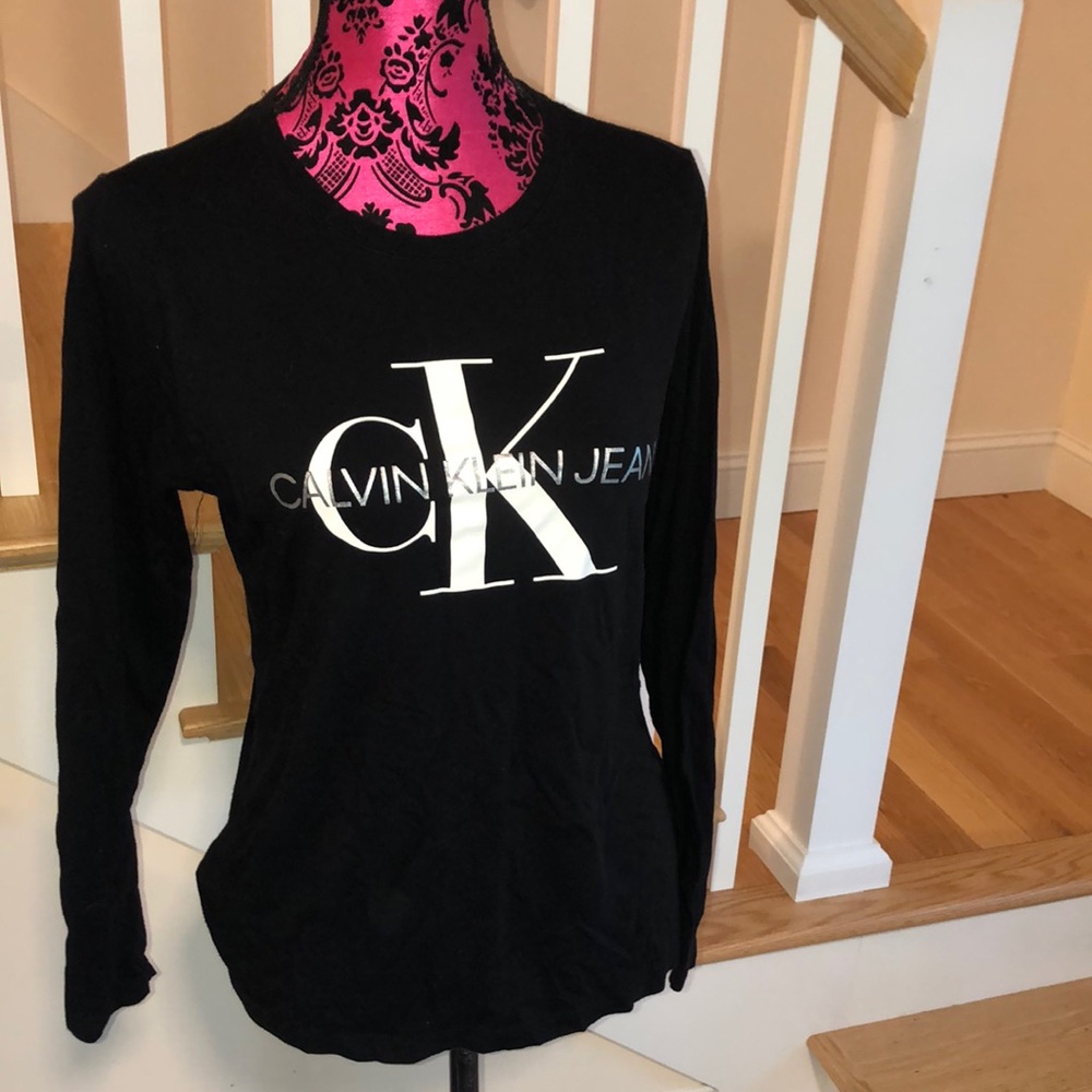 Calvin Klein long sleeve shirt size medium